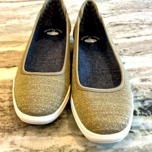 New with Box Women’s size 11 dress Scholl’s slip ons- metallic GOLD woven